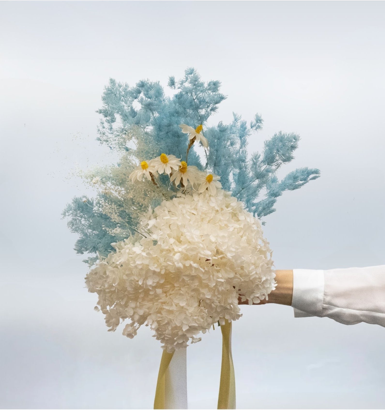 Elsa – White & Blue Preserved and Dried Flower Bouquet – Classic