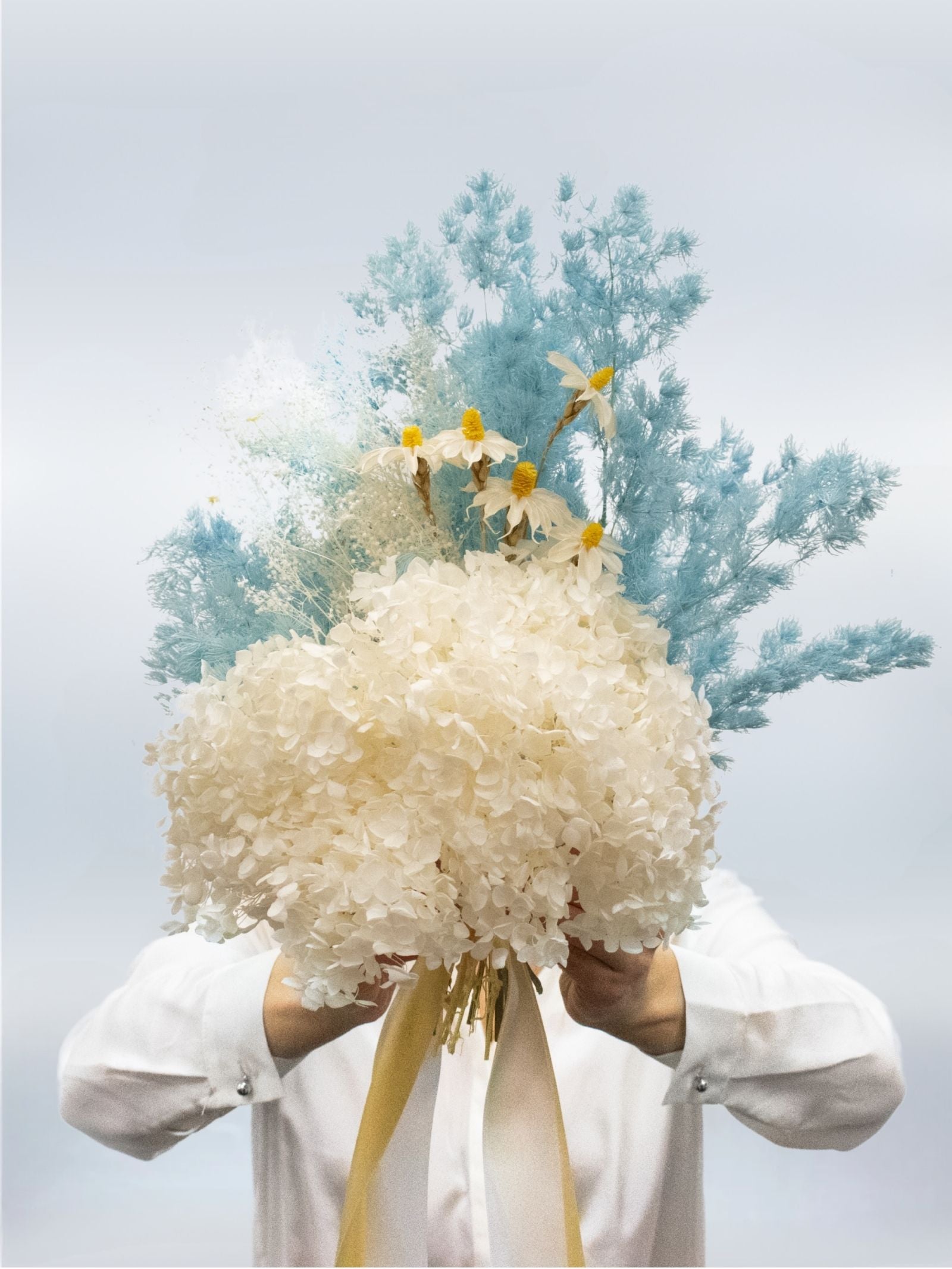 Elsa – White & Blue Preserved and Dried Flower Bouquet – Classic