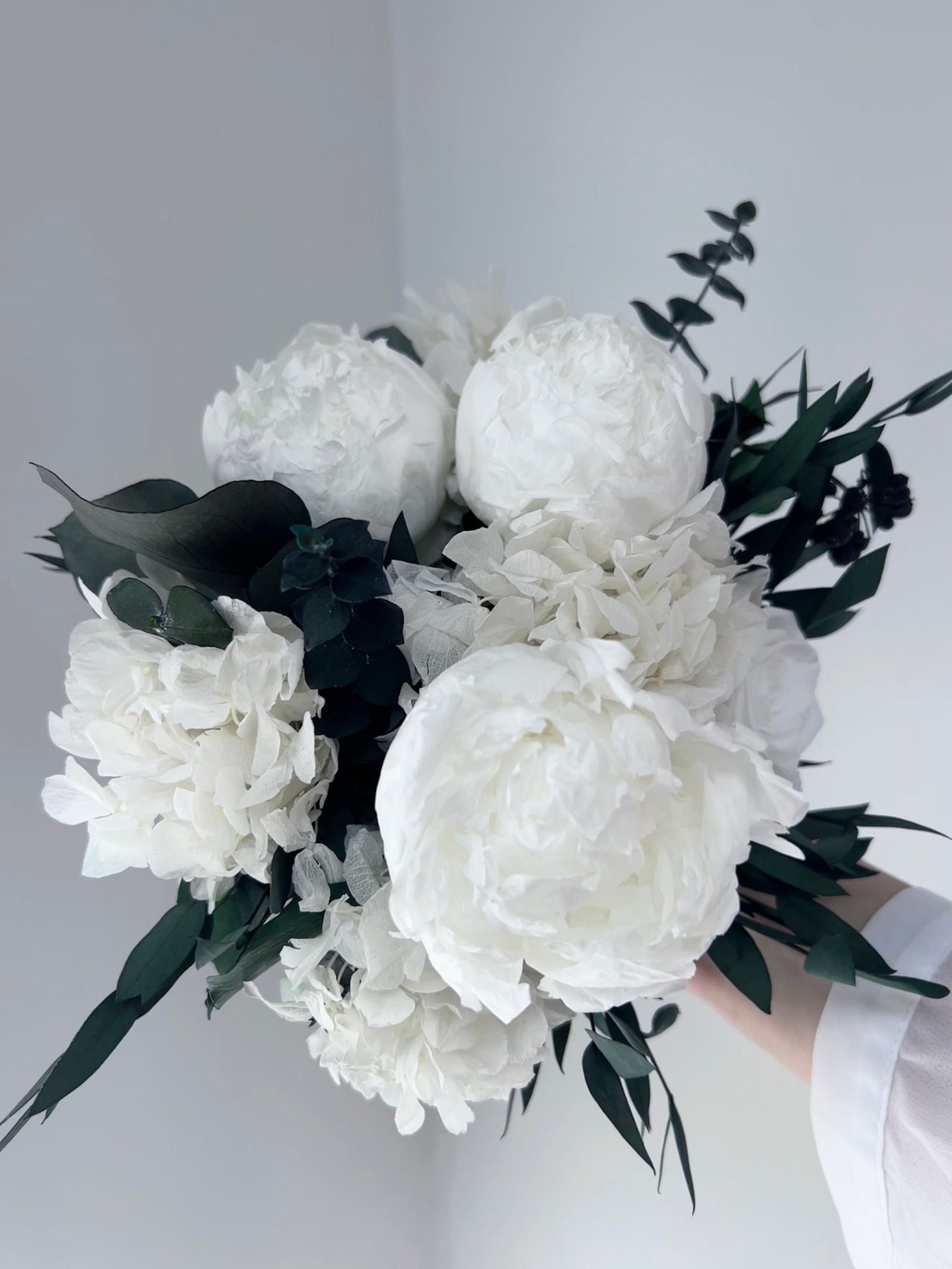 Elodie – White Preserved Peony, Rose & Hydrangea Arrangement in White Ceramic Vase – Signature