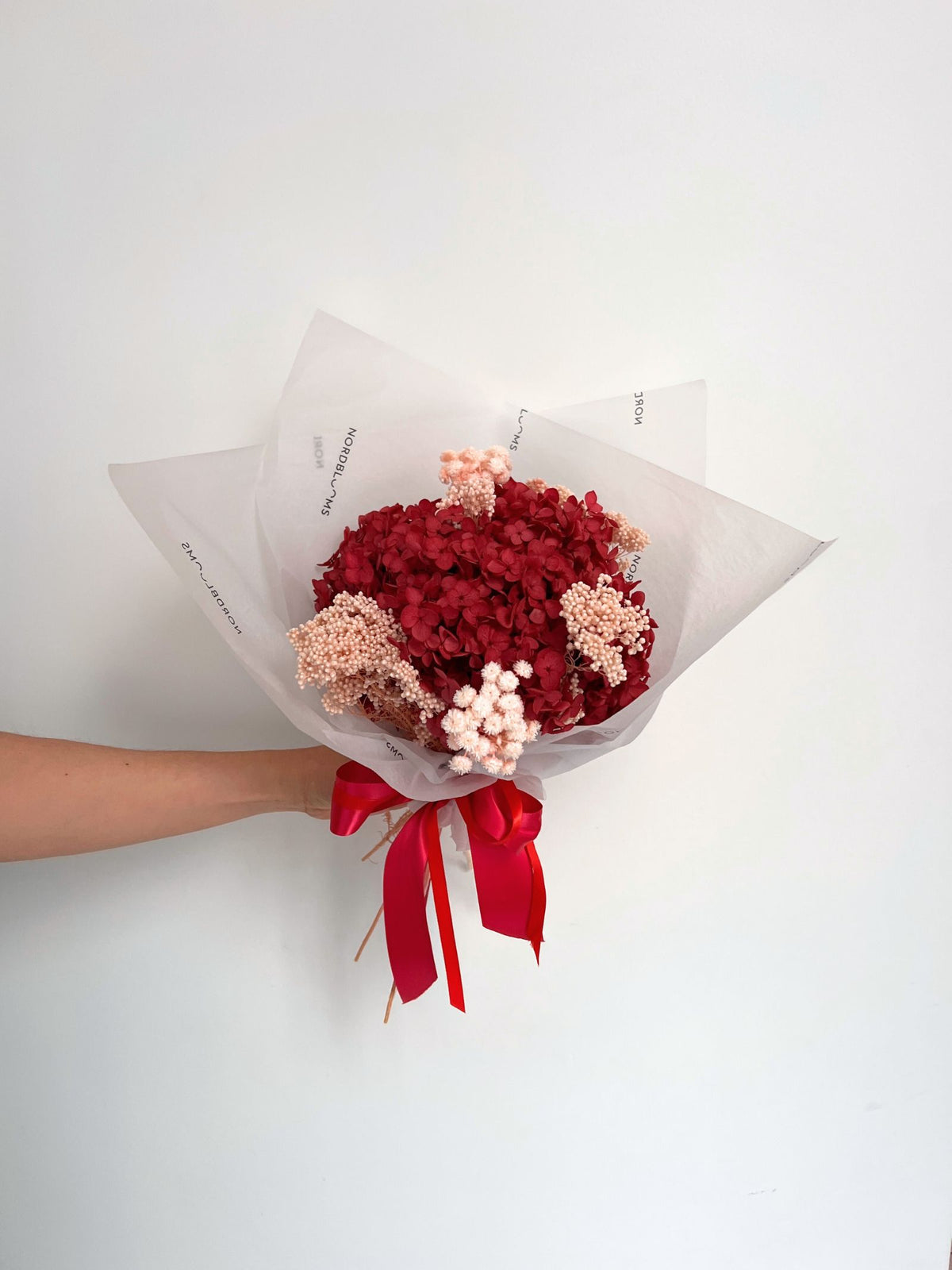 Isadora – Preserved Hydrangea Flower Bouquet